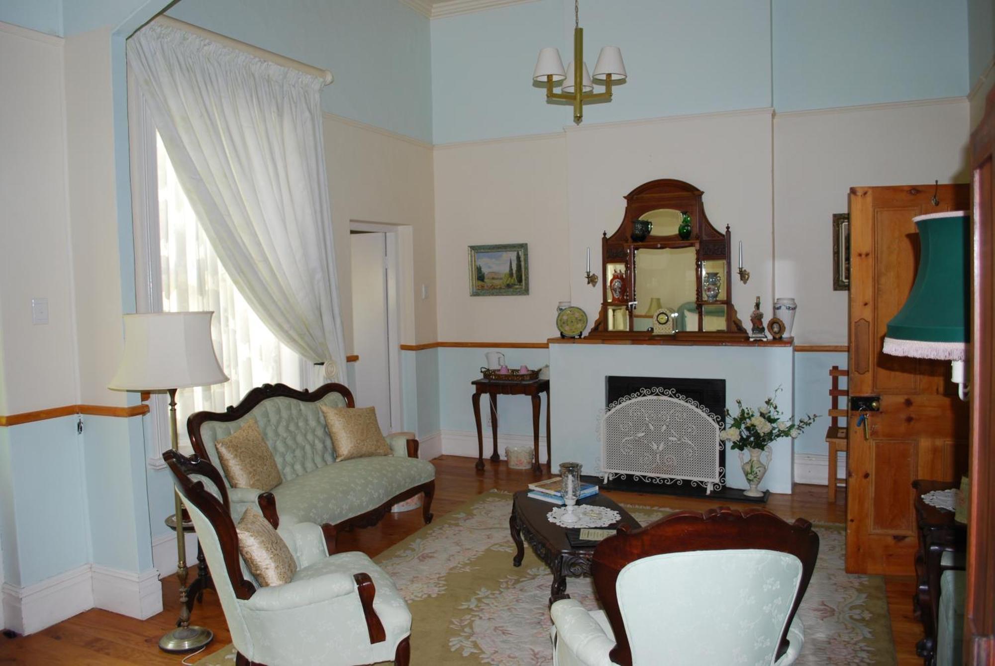 Kingna Lodge Montagu Ngoại thất bức ảnh